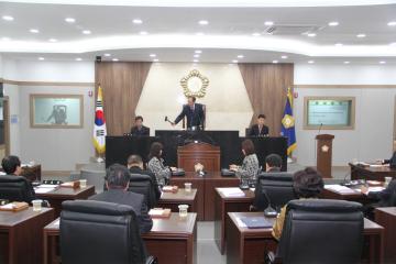 2014. 1. 22 제221회 괴산군의회 임시회 제1차 본회의