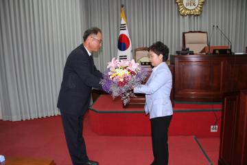 제6대 후반기 윤남진의원 운영행정위원장 당선