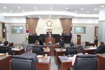 2013. 3. 20 제213회 괴산군의회 임시회 제1차본회의